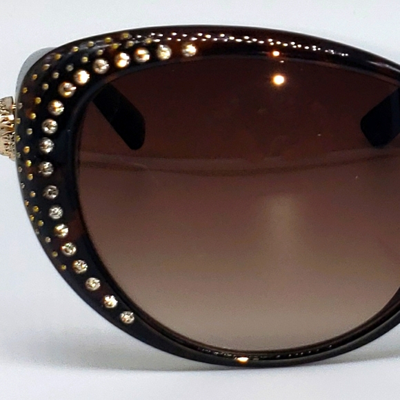 Tortoise Shell Rhinestone & Stud Sunglasses - Picture 11 of 11